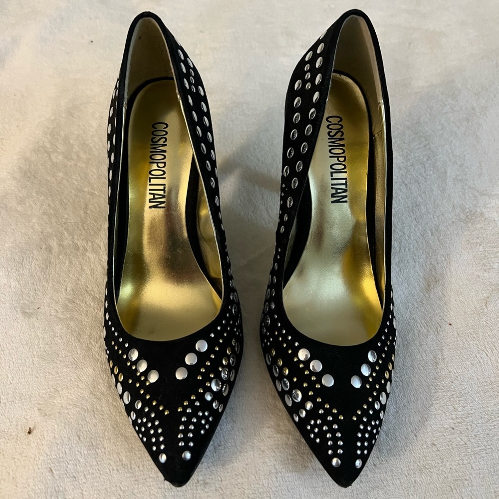 Modern black velvet heels.